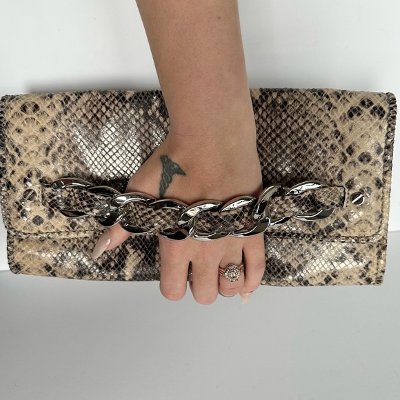 COPY - Michael Kors Snake Print Slingback Heels & Matching Clutch Set - Picture 4 of 6